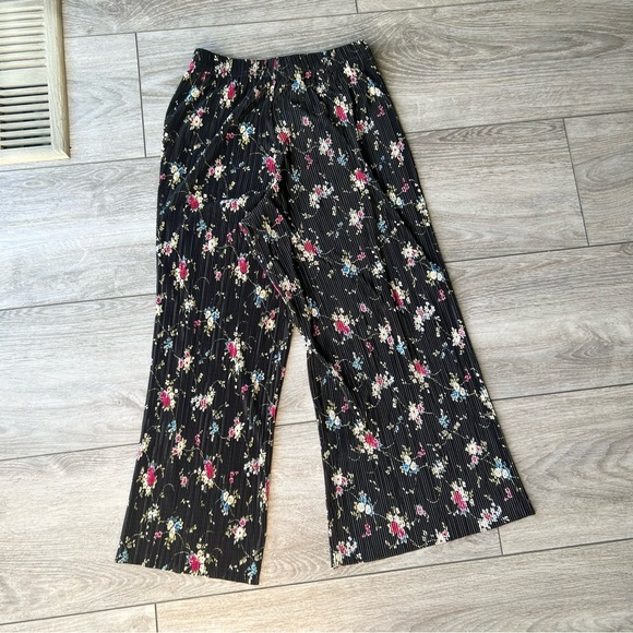 New Look Floral Culotte-style Wide Leg Pleated Cropped Pants Made in UK - Picture 12 of 13